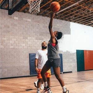 Meet your Posher, Anaya